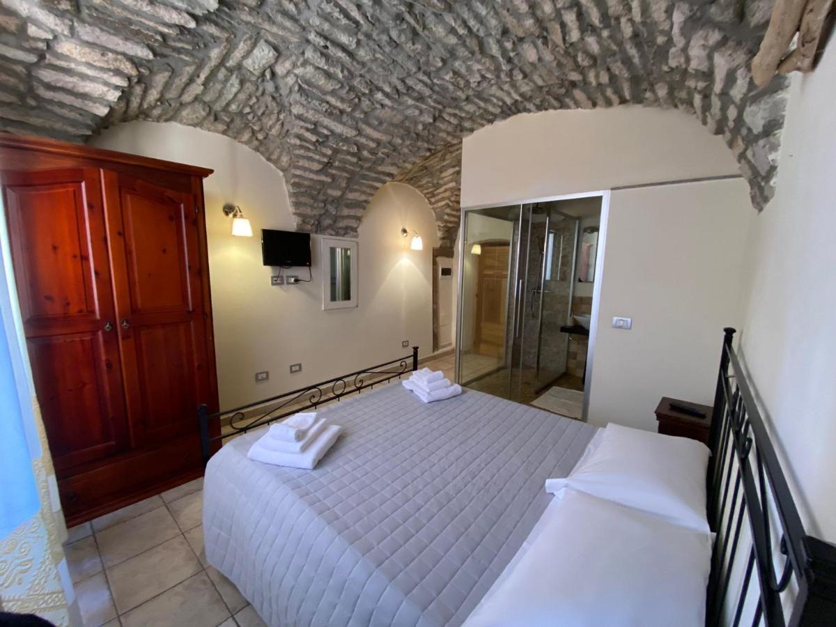 La Vecchia Torre Hotel Bosa Ngoại thất bức ảnh