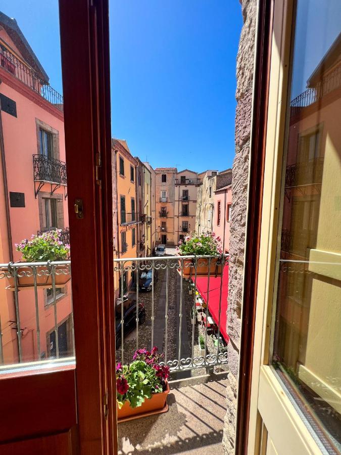 La Vecchia Torre Hotel Bosa Phòng bức ảnh