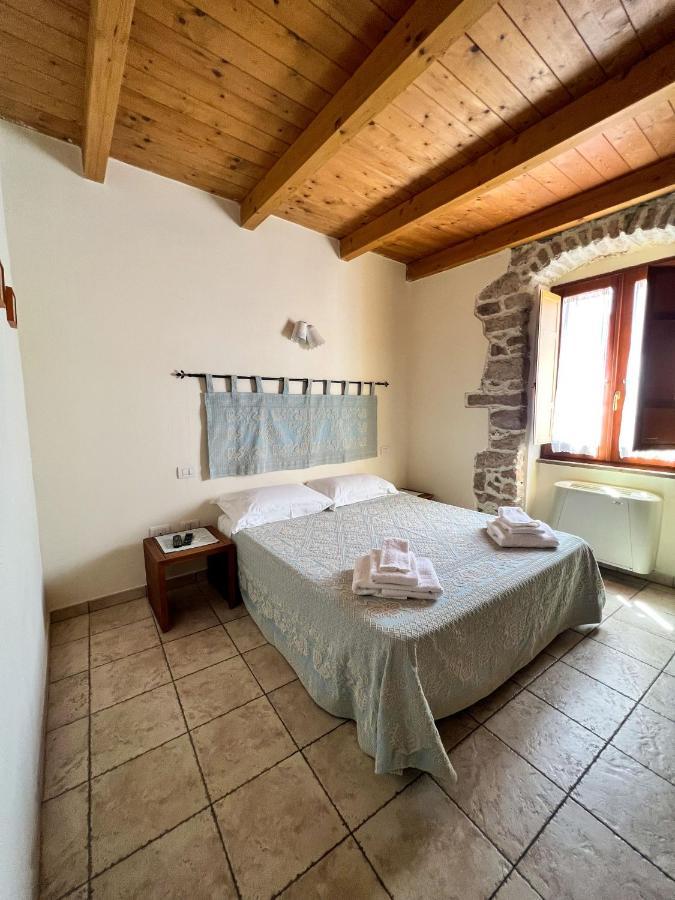 La Vecchia Torre Hotel Bosa Ngoại thất bức ảnh