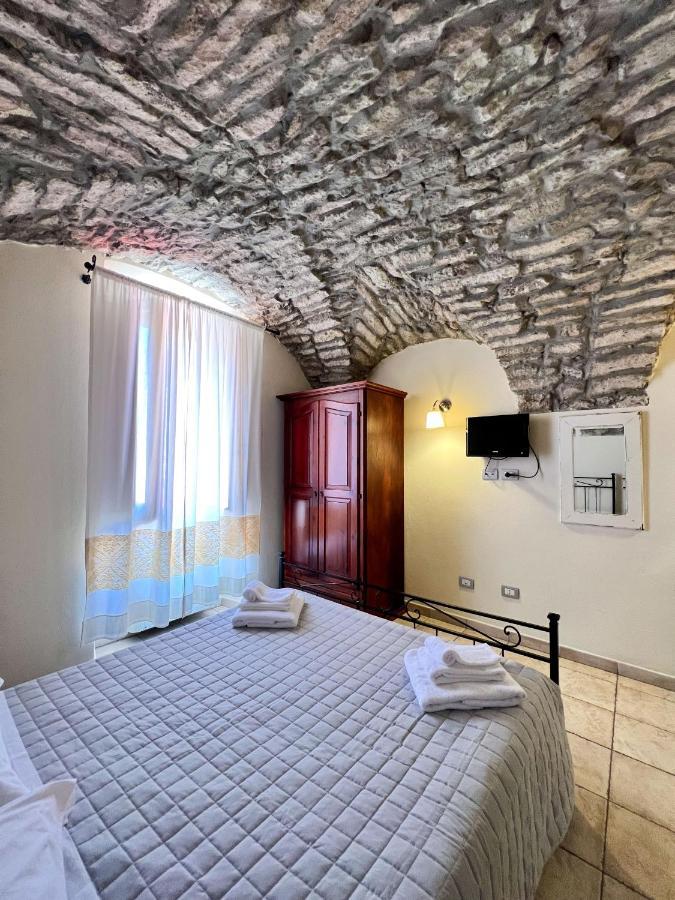 La Vecchia Torre Hotel Bosa Ngoại thất bức ảnh