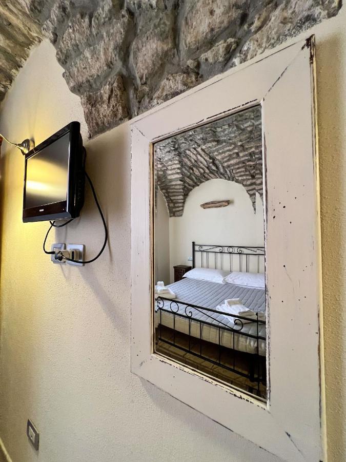 La Vecchia Torre Hotel Bosa Ngoại thất bức ảnh