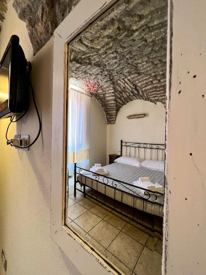 La Vecchia Torre Hotel Bosa Ngoại thất bức ảnh